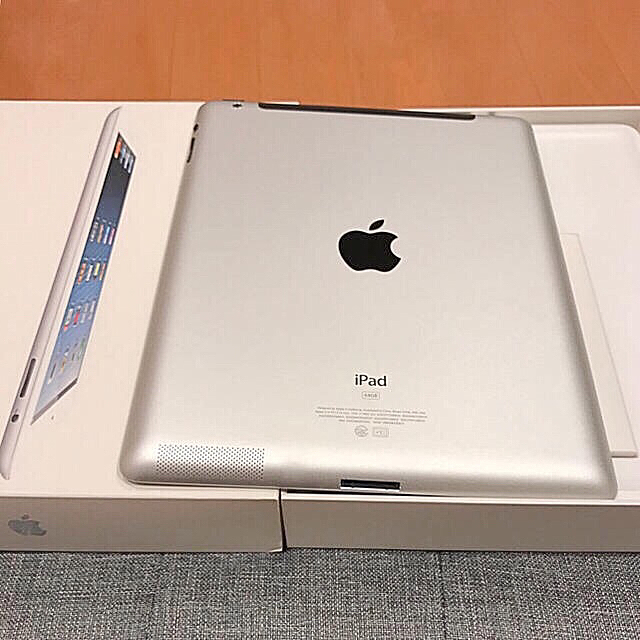 iPad(アイパッド)のiPad スマホ/家電/カメラのPC/タブレット(タブレット)の商品写真