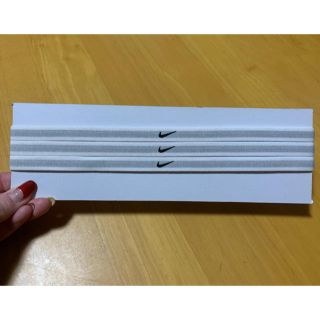 ナイキ(NIKE)のヘッドバンド(ヘアバンド)