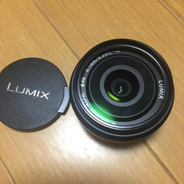 Panasonic(パナソニック)のPanasonic lumix 14mm f2.5単焦点レンズ スマホ/家電/カメラのカメラ(レンズ(単焦点))の商品写真