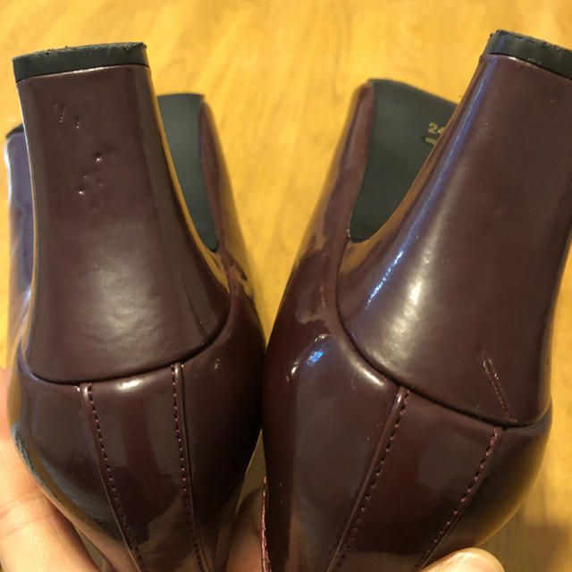 【新品】シンノスケ 靴 ヒール ワインレッド パンプス  最終価格 レディースの靴/シューズ(ハイヒール/パンプス)の商品写真