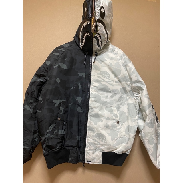 A BATHING APE(アベイシングエイプ)のBAPE x NBHD Down Shark Jacket メンズのジャケット/アウター(ダウンジャケット)の商品写真