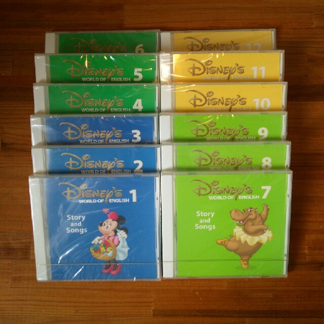 Disney(ディズニー)の【ＤWＥ】英語教材セット・本・DVD・CD（1～12） エンタメ/ホビーのDVD/ブルーレイ(キッズ/ファミリー)の商品写真