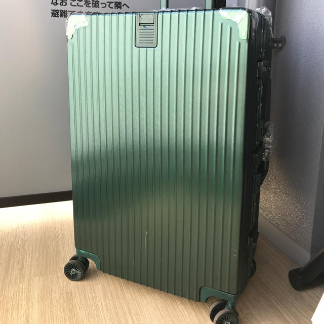 美品 渋い かっこいい ミリタリグリーン 大型スーツケースの通販 By Aloha S Shop ラクマ