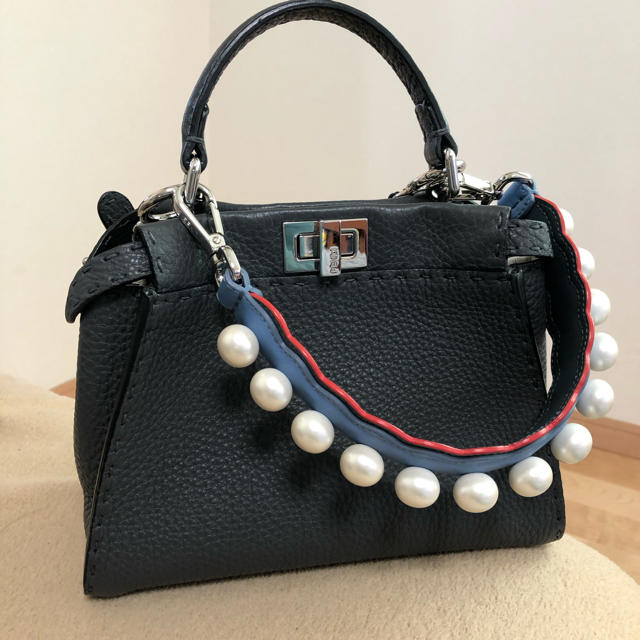 FENDI☆ストラップユー パール 美品 FENDI☆ストラップユー パール 美品