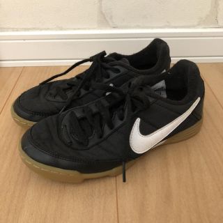 ナイキ(NIKE)のナイキ☆ジュニアフットサルシューズ(スニーカー)