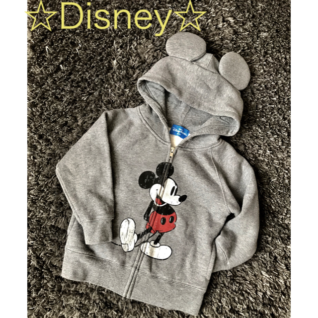 Disney(ディズニー)の☆Disney☆ ミッキーマウスパーカー 100㎝ キッズ/ベビー/マタニティのキッズ服男の子用(90cm~)(ジャケット/上着)の商品写真