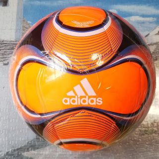 アディダス(adidas)のサッカーボールadidas(ボール)