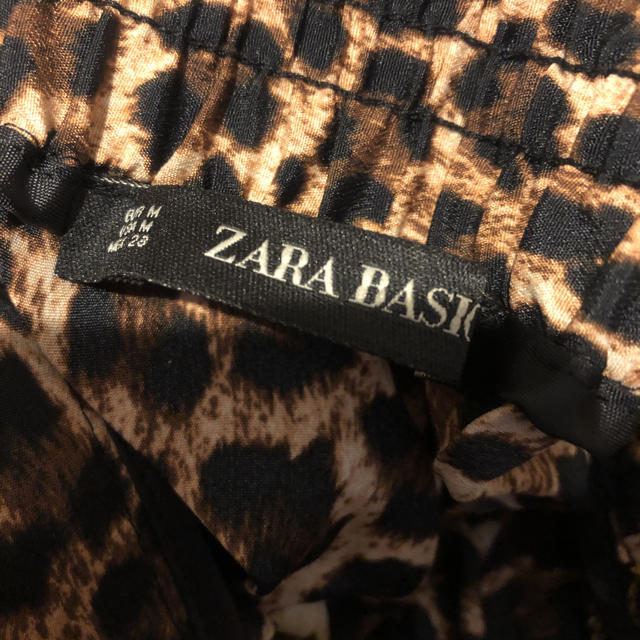 ZARA(ザラ)のZARA レオパード プリーツスカート レディースのスカート(ひざ丈スカート)の商品写真