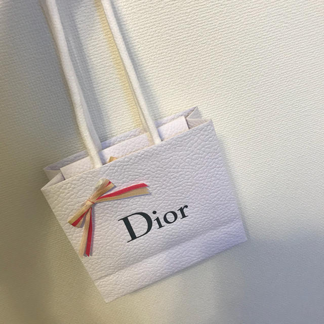 Dior(ディオール)のDior マキシマイザー 新品未使用 001 コスメ/美容のベースメイク/化粧品(リップグロス)の商品写真