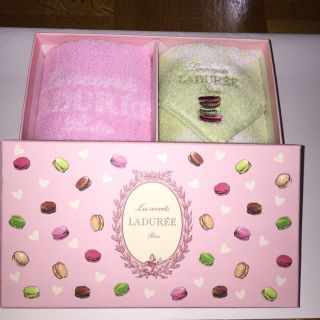 ラデュレ(LADUREE)のLADUREEタオルハンカチセット(ハンカチ)