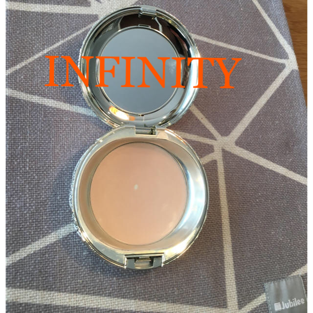 Infinity(インフィニティ)のインフィニティー  ロイヤル フラワーコレクション コスメ/美容のベースメイク/化粧品(フェイスパウダー)の商品写真