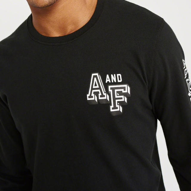 Abercrombie&Fitch(アバクロンビーアンドフィッチ)の【正規品】アバクロ A&F ロゴロングTシャツ ブラック S メンズのトップス(Tシャツ/カットソー(七分/長袖))の商品写真