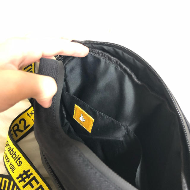 VANQUISH(ヴァンキッシュ)のFR2 ショルダーバッグ メンズのバッグ(ショルダーバッグ)の商品写真