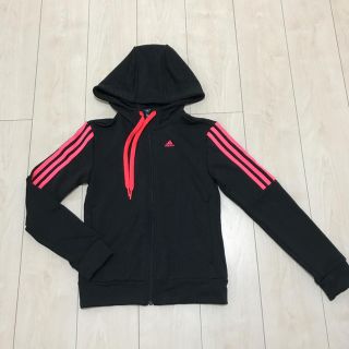 アディダス(adidas)のadidas パーカー(パーカー)