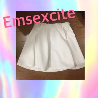 エムズエキサイト(EMSEXCITE)の春🌸 スカート 白 (ミニスカート)