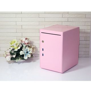 さくらピンクのミニデスクトップパソコン(デスクトップ型PC)