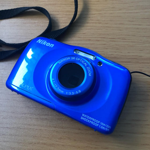 Nikon 防水 coolpix s33デジカメ