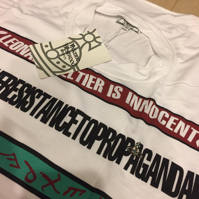 Vivienne Westwood(ヴィヴィアンウエストウッド)の【新品】vivienne westwood Tシャツ ロンT メンズのトップス(Tシャツ/カットソー(七分/長袖))の商品写真