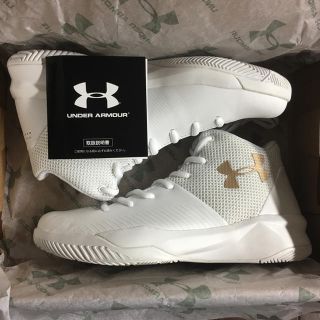 アンダーアーマー(UNDER ARMOUR)のアンダーアーマー ハイカット 23.5cm  新品(スニーカー)