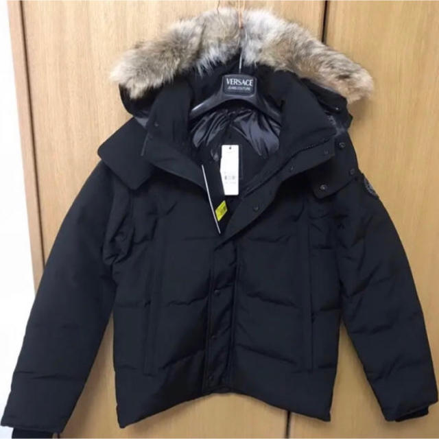 CANADA GOOSE(カナダグース)の国内正規品！新品未使用 カナダグース ブラックディスク ウィンダムパーカー XS メンズのジャケット/アウター(ダウンジャケット)の商品写真