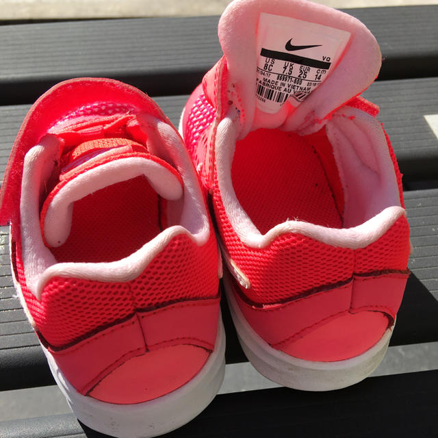 NIKE(ナイキ)のキッズ スニーカー 女の子 ナイキ 14㎝ キッズ/ベビー/マタニティのベビー靴/シューズ(~14cm)(スニーカー)の商品写真