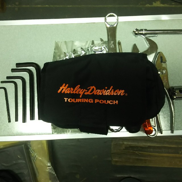 Harley Davidson(ハーレーダビッドソン)の☆未使用☆ハーレー純正車載工具セット ☆収納ケース＆ポーチ☆ 自動車/バイクのバイク(工具)の商品写真