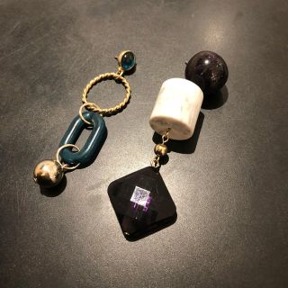 ムルーア(MURUA)のMURUA グリッターアシメピアス(ピアス)