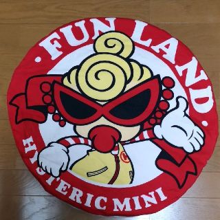 ヒステリックミニ(HYSTERIC MINI)の【値下げ】ヒステリックミニ　FUNLAND ファンランド クッションカバー(クッションカバー)