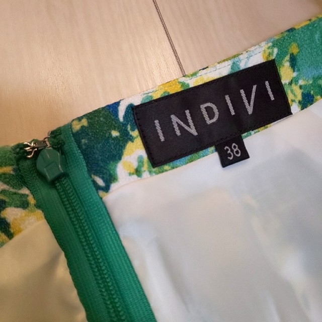 INDIVI(インディヴィ)のINDIVI 春にぴったり タイトスカート レディースのスカート(ひざ丈スカート)の商品写真