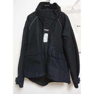 バレンシアガ(Balenciaga)の専用 BALENCIAGA Cシェイプ(マウンテンパーカー)