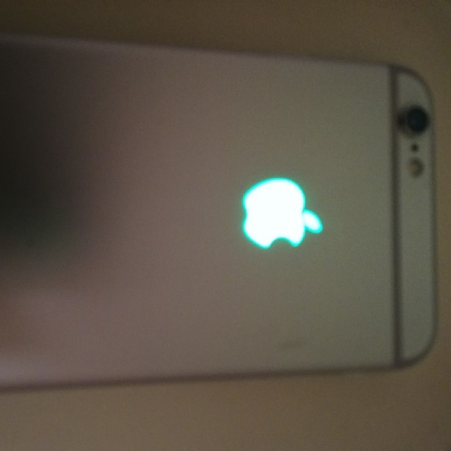 Apple(アップル)のiPhone6s LEDライト付き スマホ/家電/カメラのスマートフォン/携帯電話(スマートフォン本体)の商品写真