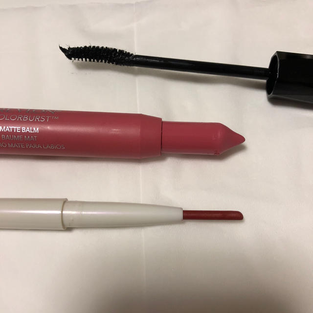 REVLON(レブロン)のマスカラ リップライナー  リップバーム セット売り コスメ/美容のベースメイク/化粧品(口紅)の商品写真