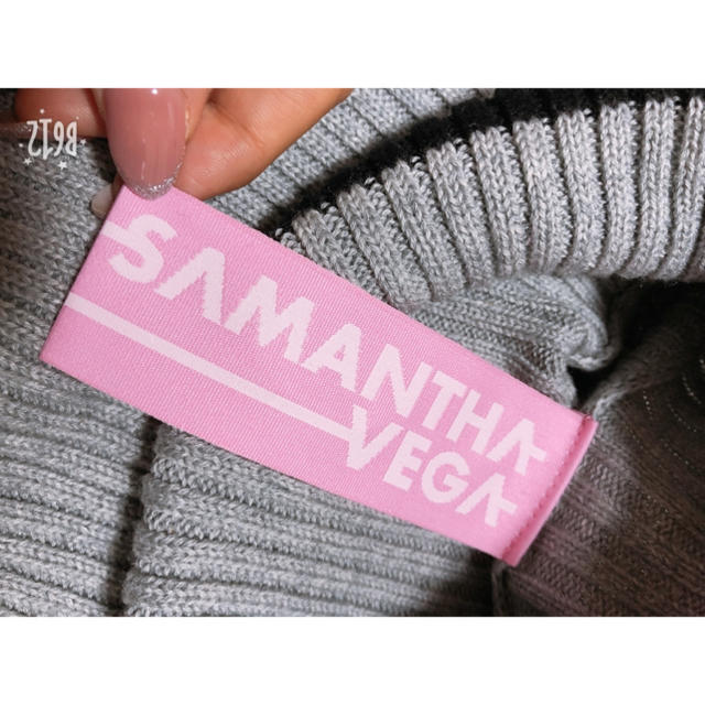 Samantha Vega(サマンサベガ)の最終値下げ⭐️Samantha Vega ロゴラインタートルニット レディースのトップス(ニット/セーター)の商品写真