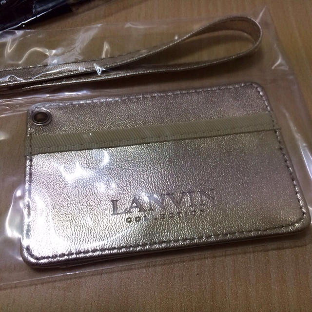 LANVIN(ランバン)のランバン★ストラップ付きパスケース レディースのファッション小物(名刺入れ/定期入れ)の商品写真