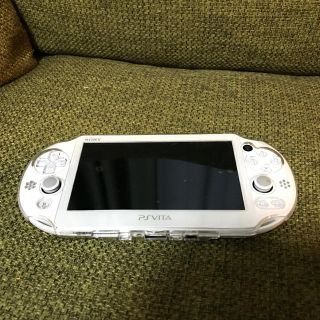 プレイステーションヴィータ(PlayStation Vita)のPS vita 本体(Wi-fiモデル)(携帯用ゲーム機本体)