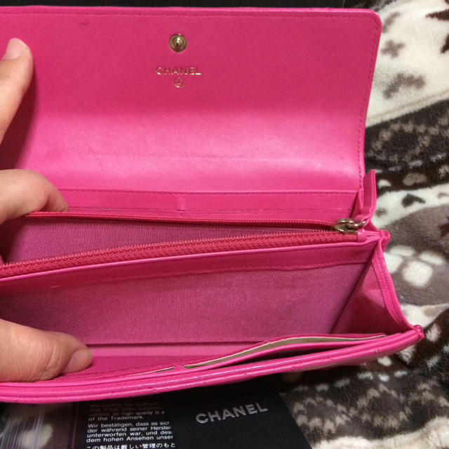 CHANEL(シャネル)のシャネル ピンクマトラッセ長財布 レディースのファッション小物(財布)の商品写真