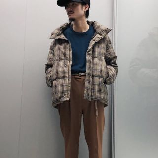 BURBERRY(ダウンジャケット ・ ホワイト/白色系)のフリマ BURBERRY(ダウンジャケット ・ ホワイト/白色系)のフリマ