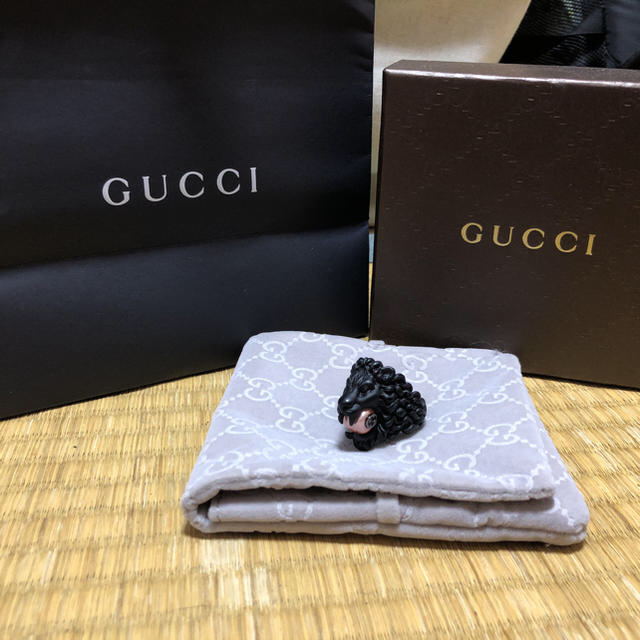 Gucci(グッチ)のペちん様専用GUCCI ライオンヘッドリング グラスパール付 メンズのアクセサリー(リング(指輪))の商品写真