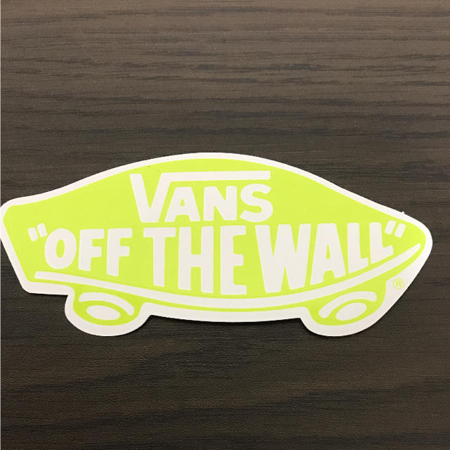 VANS(ヴァンズ)の【縦5cm 横11cm】VANS ステッカー 自動車/バイクのバイク(ステッカー)の商品写真