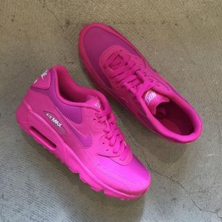 NIKE(レザー ・ スニーカー)のフリマアイテム一覧 NIKE(レザー ・ スニーカー)のフリマアイテム一覧