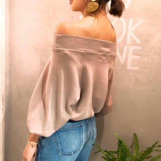 トゥデイフル(TODAYFUL)のTODAYFUL Offshoulder Sweat(トレーナー/スウェット)