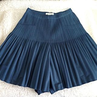 ISSEY MIYAKE(キュロット)のフリマアイテム一覧 ISSEY MIYAKE(キュロット)のフリマアイテム一覧
