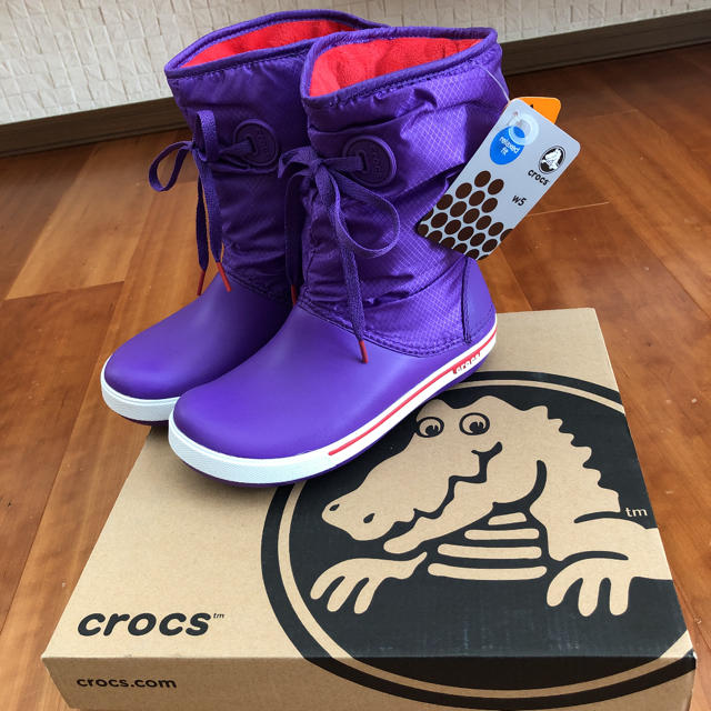 crocs(クロックス)の◆クロックス ブーツ◆ 新品・未使用品 キッズ/ベビー/マタニティのキッズ靴/シューズ(15cm~)(ブーツ)の商品写真