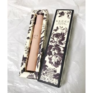 グッチ(Gucci)のグッチ ブルーム ネッターレ ディ フィオーリ 7.4ml 新品(香水(女性用))