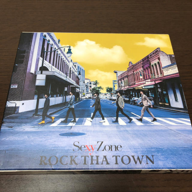 Sexy Zone(セクシー ゾーン)のSexyZone ROCK THA TOWN CD+DVD エンタメ/ホビーのCD(ポップス/ロック(邦楽))の商品写真