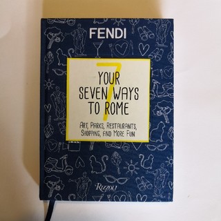 フェンディ(FENDI)のレア！ FENDIの旅本 ローマ ガイドブック(洋書)