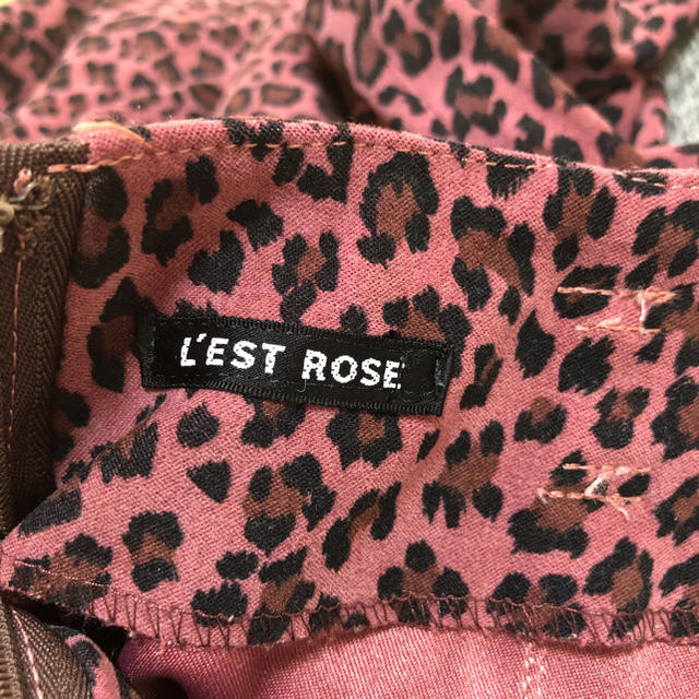 L'EST ROSE(レストローズ)のレストローズレオパード柄スカート レディースのスカート(ひざ丈スカート)の商品写真