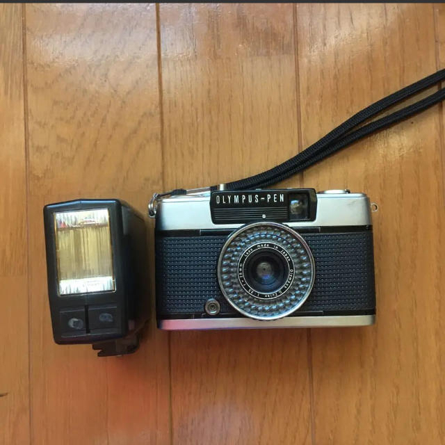 OLYMPUS - 完動品☆olympus pen ee-3 フラッシュ付きの通販 by