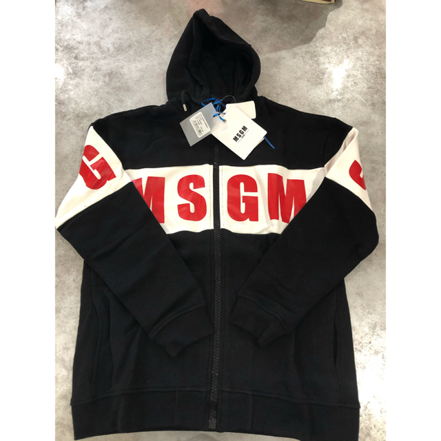 MSGM(エムエスジイエム)のmsgm kids スウェットパーカー キッズ/ベビー/マタニティのキッズ服男の子用(90cm~)(ジャケット/上着)の商品写真