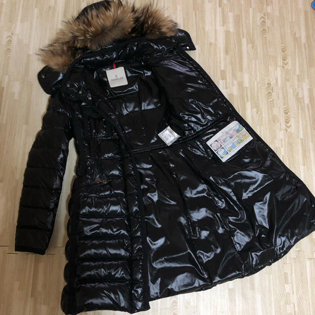 MONCLER(モンクレール)のMONCLER HERMIFUR/エルミファー 2016AW-2017 レディースのジャケット/アウター(ダウンコート)の商品写真